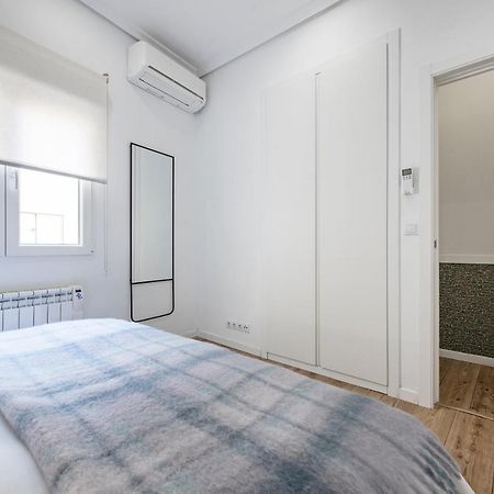 Acogedor Y Centrico Apartamento En Gran Via Madrid Extérieur photo